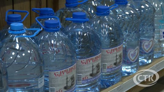 В солигорских магазинах в жару увеличили закупки воды и мороженого