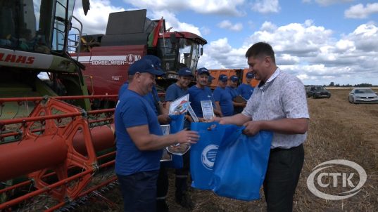 Майстры сваёй справы: у ААТ "Вялічкавічы-АГРА" ўзнагародзілі тысячнікаў