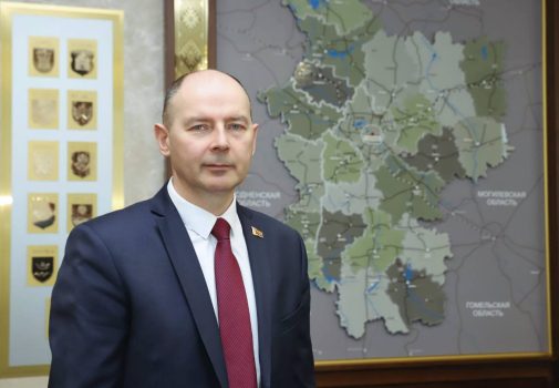 Сегодня свой профессиональный праздник отмечают работники государственного контроля и железнодорожники