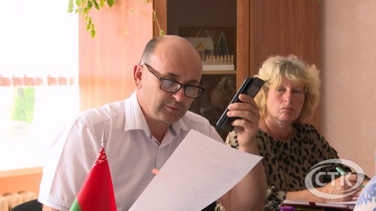 У Хораставе прайшоў выязны прыём старшыні Салігорскага райвыканкама Анатоля Ладыгі