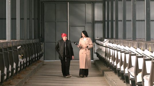«Такие маленькие хорошенькие, детки»: животновод Ирина Гаргун о комфортных условиях в новом профилактории для телят