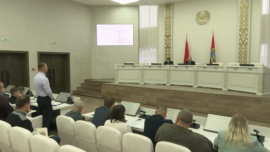 Анатолий Лодыга: бесхозяйственность на фермах - это преступление против государства и людей