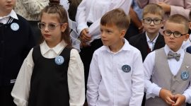 Торжественные линейки, посвященные 1 сентября, прошли в школах Солигорщины. Фоторепортаж
