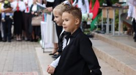 Торжественные линейки, посвященные 1 сентября, прошли в школах Солигорщины. Фоторепортаж