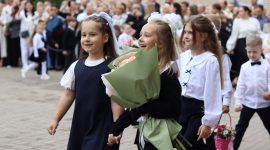 Торжественные линейки, посвященные 1 сентября, прошли в школах Солигорщины. Фоторепортаж