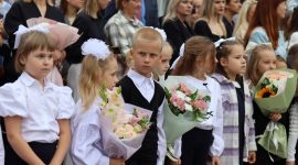 Торжественные линейки, посвященные 1 сентября, прошли в школах Солигорщины. Фоторепортаж
