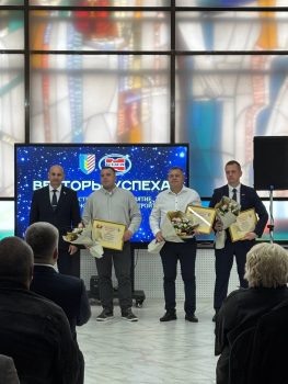 Праздник тех, кто двигает прогресс: во Дворце культуры чествовали машиностроителей