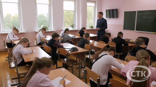 В Солигорске прошел районный этап юбилейного сезона телевизионного проекта «Я знаю»